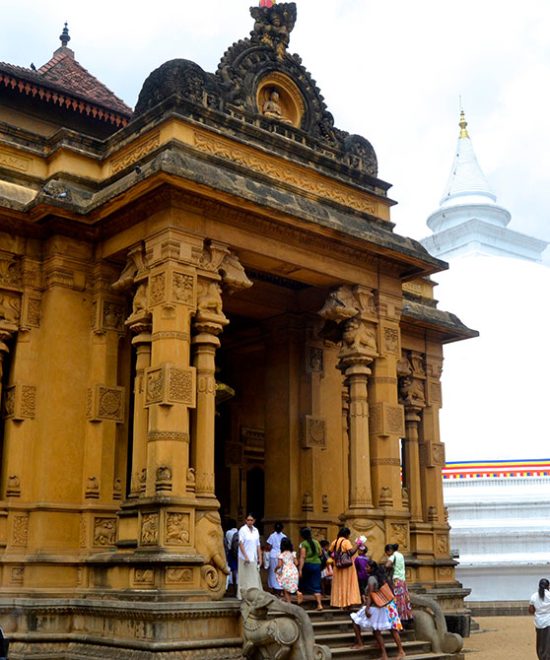 Exploring the Cultural Triangle Without the Crowds: Insider Tips for Sigiriya & Polonnaruwa